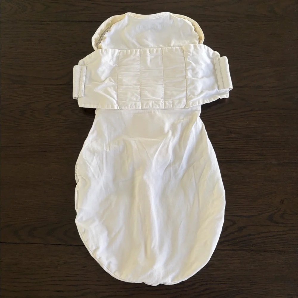 Happiest Baby Snoo Sacks in Cream